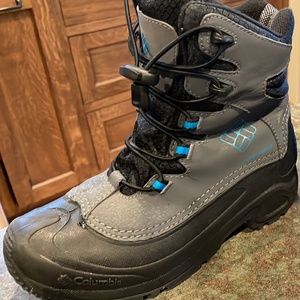 Columbia Sportswear Youth Size 4 Winter Boots